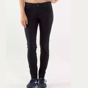Euc Lululemon black urbanite pants black size 6